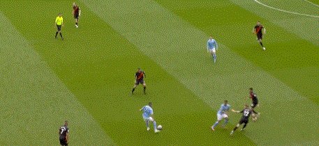 开云智能体验-【英超】德布劳内传射 阿圭罗2球 曼城5比0胜埃弗顿